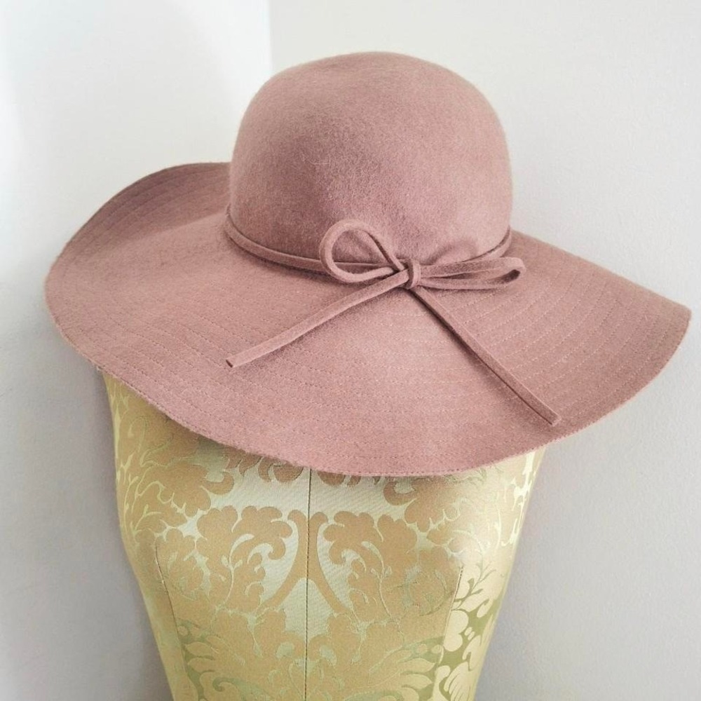Gap Brown Wool Hat with‎ Bow Boho Festival Chic